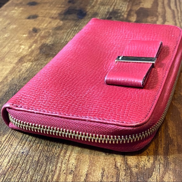 Authentic Chloe Bow Zip Long Wallet - Picture 5 of 13